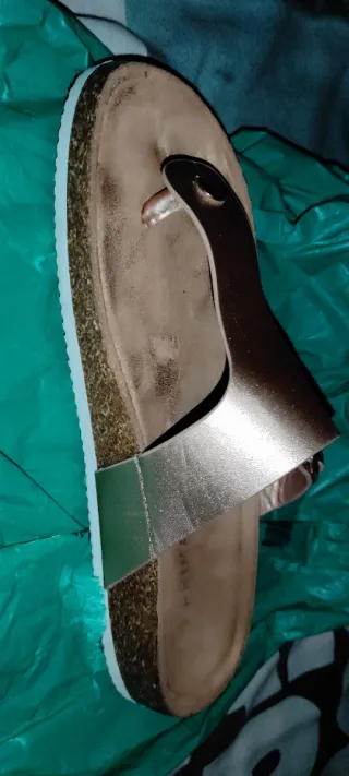 Sandalias 39 doradas Primark