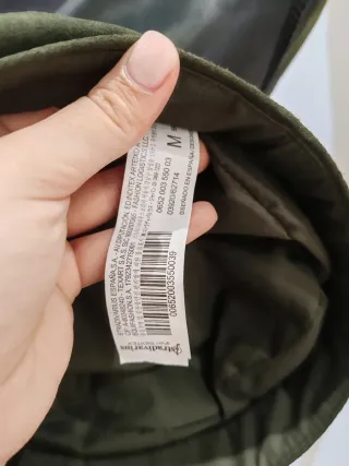 Cappello verde oliva Stradivarius