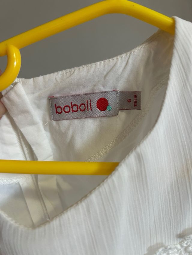 Dos blusas blanco roto Boboli talla 6