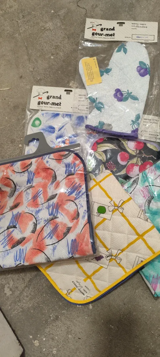 PACK: Manteles, manoplas y trapos de cocina