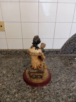 Estatua Madre e Hijo Porcelana