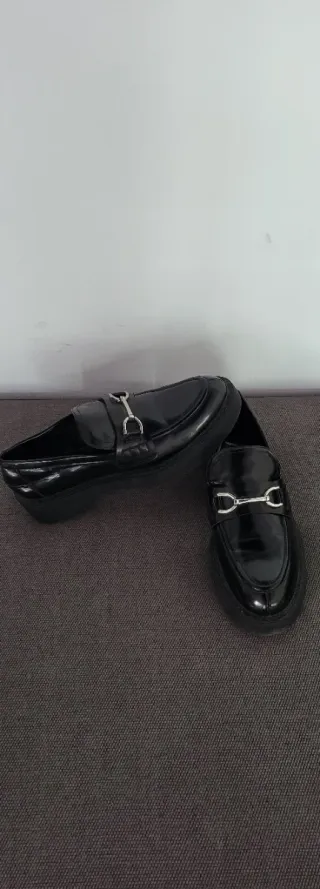 Zapatos Zara Negro Talla 39