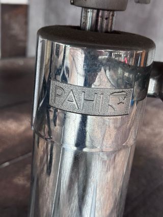 Silla de peluquería regulable