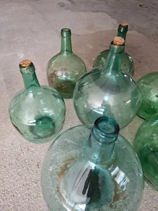 Damajuanas de cristal antiguas