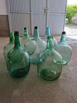 Damajuanas de cristal antiguas