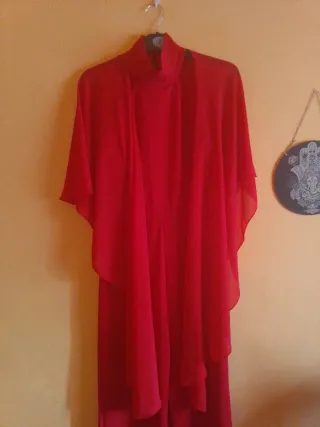 Mono elegante + Chal,rojo talla XS