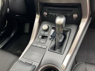 Lexus NX 300h Eco 2WD 145 kW (197 CV)