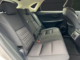 Lexus NX 300h Eco 2WD 145 kW (197 CV)