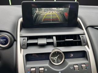 Lexus NX 300h Eco 2WD 145 kW (197 CV)