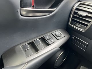 Lexus NX 300h Eco 2WD 145 kW (197 CV)