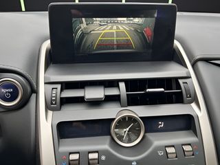 Lexus NX 300h Eco 2WD 145 kW (197 CV)