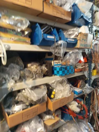 Liquidación Tienda Calderas y Ferretería