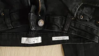 Tejanos Bershka negros talla S/36 elásticos