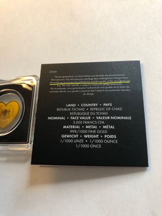 Corazón de oro con mensaje