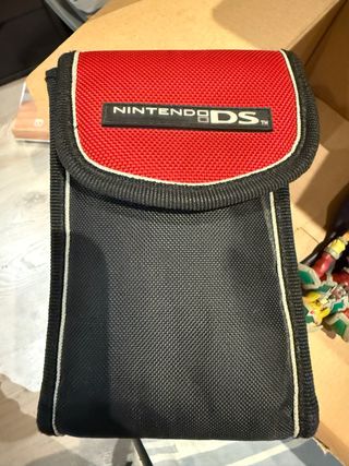 Funda y cargador Nintendo DS Original