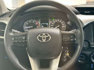 Toyota Hilux  2.4D-4D Cabina Doble GX