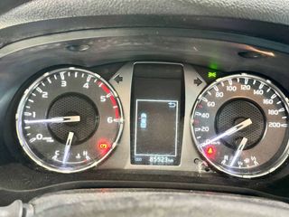 Toyota Hilux  2.4D-4D Cabina Doble GX