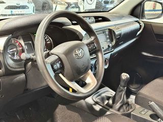 Toyota Hilux  2.4D-4D Cabina Doble GX