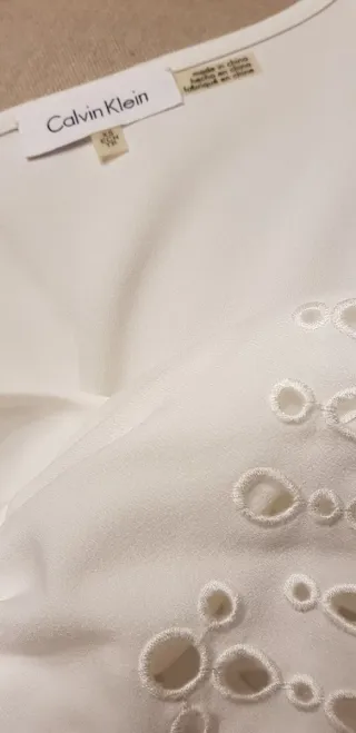 Blusón blanco Calvin Klein T38