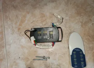 Ventilador de techo multicolor