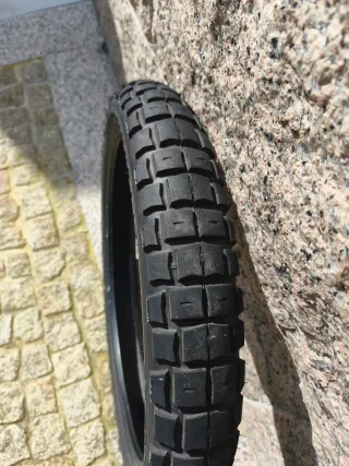 Ruedas de moto pirelli scorpion str