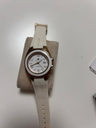 Reloj Tommy Hilfiger Blanco y Dorado
