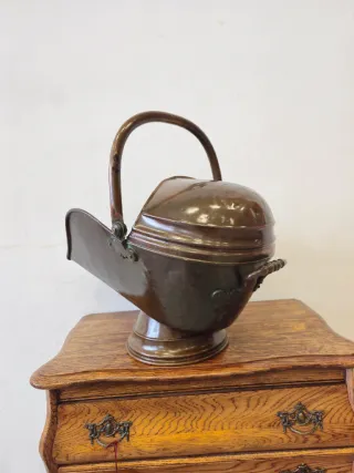 Raccoglitore di rame antico