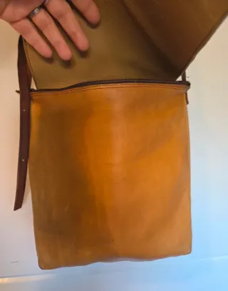 Bolso Piel Vintage Camel Solapa Asimétrica