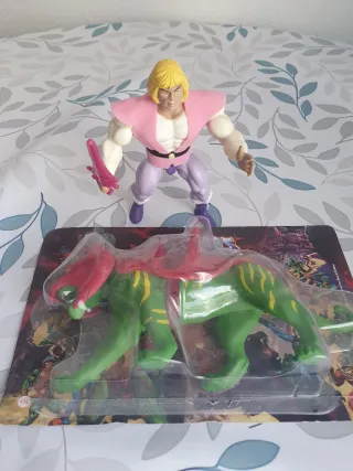Statuine He-Man e Battle Cat Masters dell'Universo