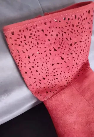 Botas Laranja. Novo. Tam 40