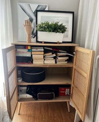 Cómoda Ratan y Madera