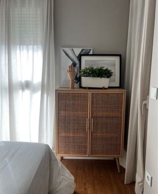 Cómoda Ratan y Madera