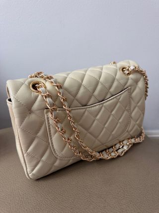 Bolso Acolchado Piel estilo Chanel. Sin estrenar.