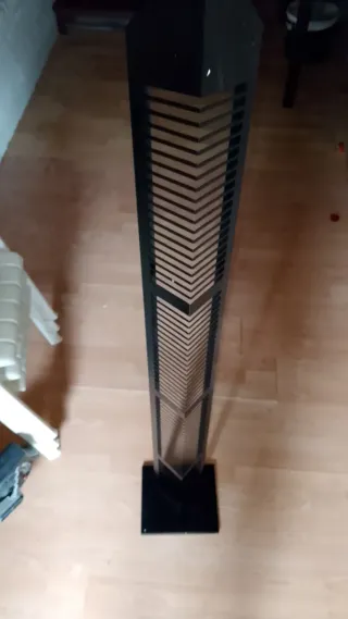 Estantería para CDs de metal negra