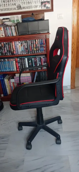 Sillón de oficina XTR negro y rojo