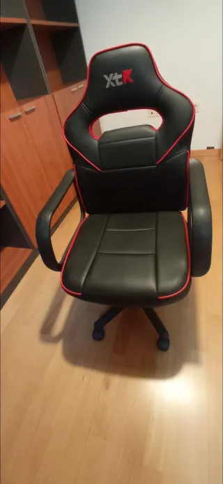 Sillón de oficina XTR negro y rojo