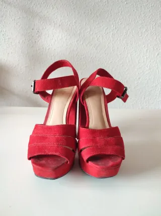 Zapatos de tacón rojos plataforma