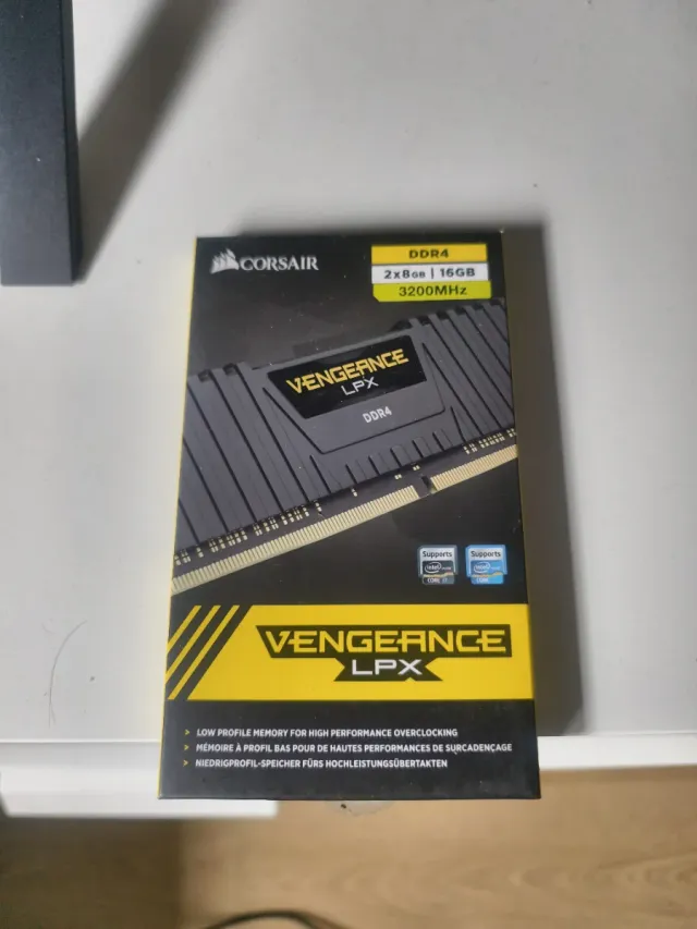 Corsair Vengeance LPX DDR4 16GB (2x8GB) 3200MHz