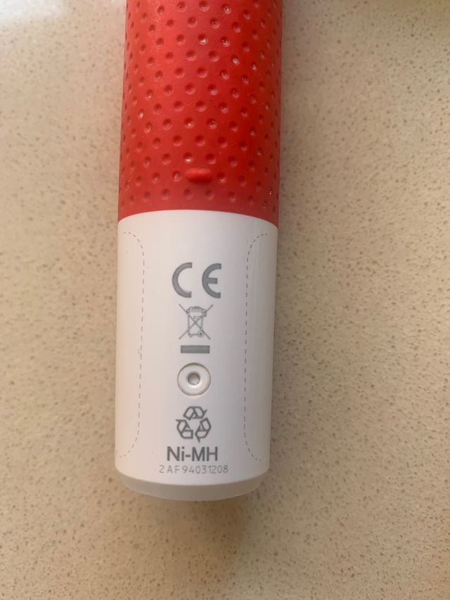 Cepillo Eléctrico Oral-B Braun Rojo