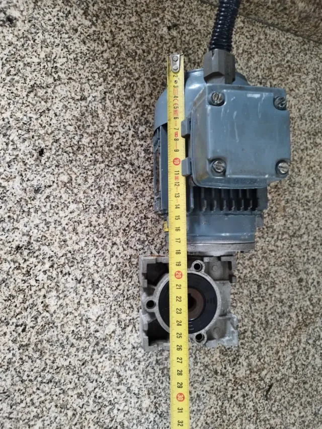 Motor reductor AEG 230V
