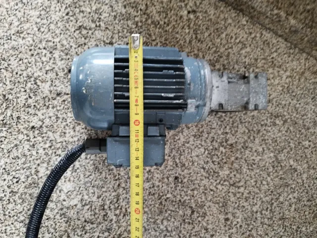 Motor reductor AEG 230V