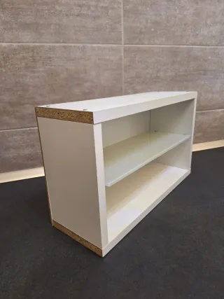 Mensole moderne bianche con ripiano in vetro