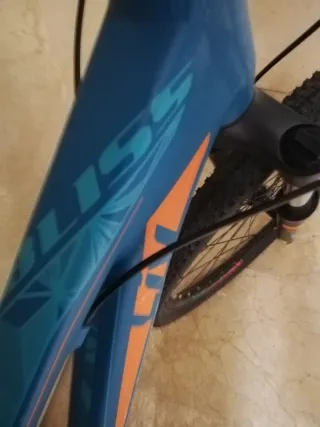 Bici MTB Marca: GIANT, Modelo: LIV BLISS, 27.5", S