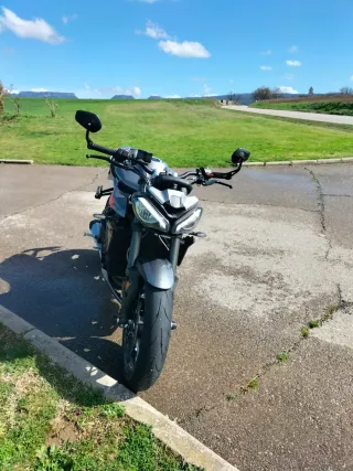 Triumph Street Triple 765 RS 2023