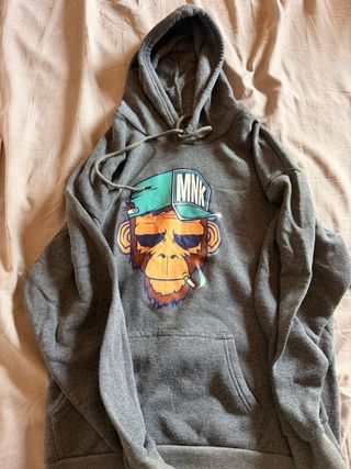 Sudadera con capucha y estampado MNK