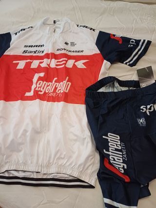 Maillot y culotte ciclismo TREK Segafredo