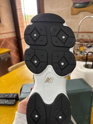 Zapatillas New Balance Grises y Blancas