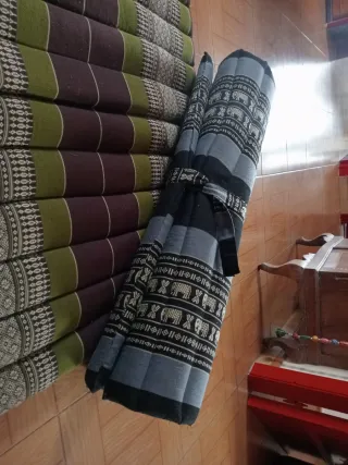 2 futones tailandeses para meditación