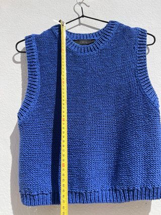 Top Zara sin mangas azul