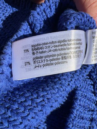 Top Zara sin mangas azul